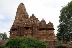 kandariya mahadeva temple khajuraho