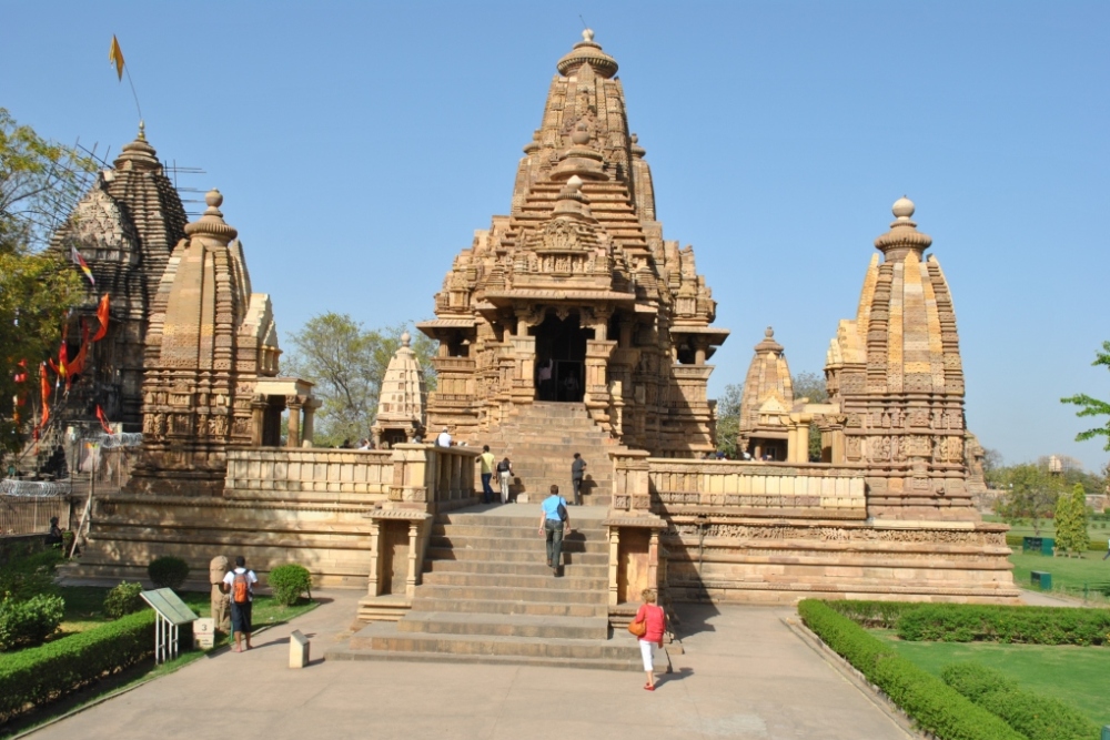 khajuraho-exterior